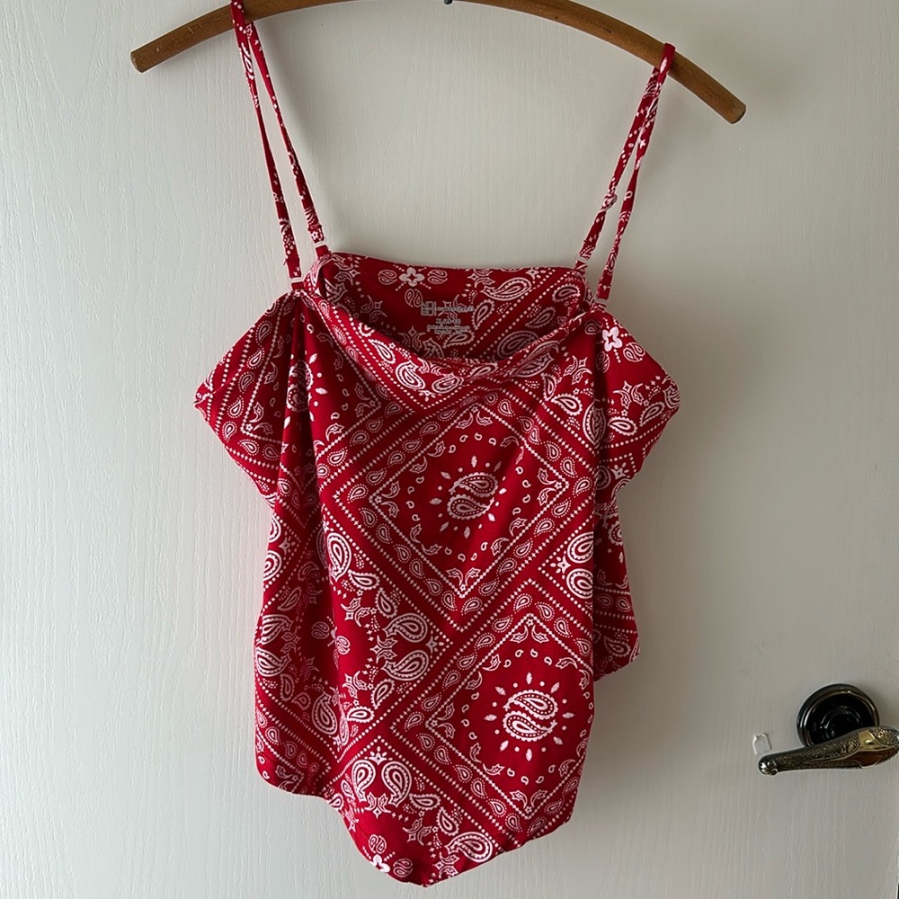 No boundaries red bandana tank